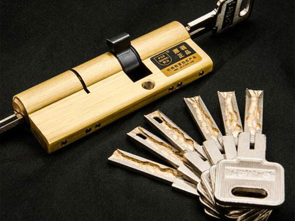 双鸭山24小时上门开锁公司