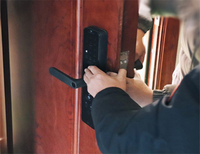 双鸭山24小时上门开锁公司